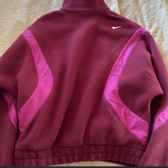 Nike Half Zip Up Top - Picture 2 of 2